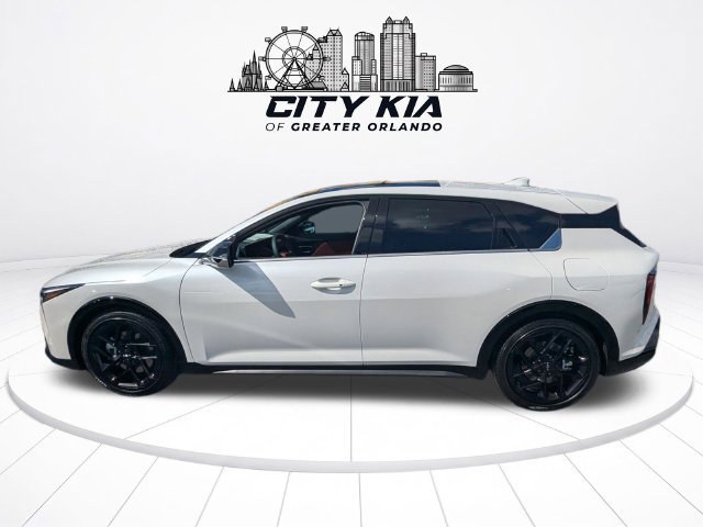 New 2026 Snow White Pearl Kia GT-Line Turbo image 3