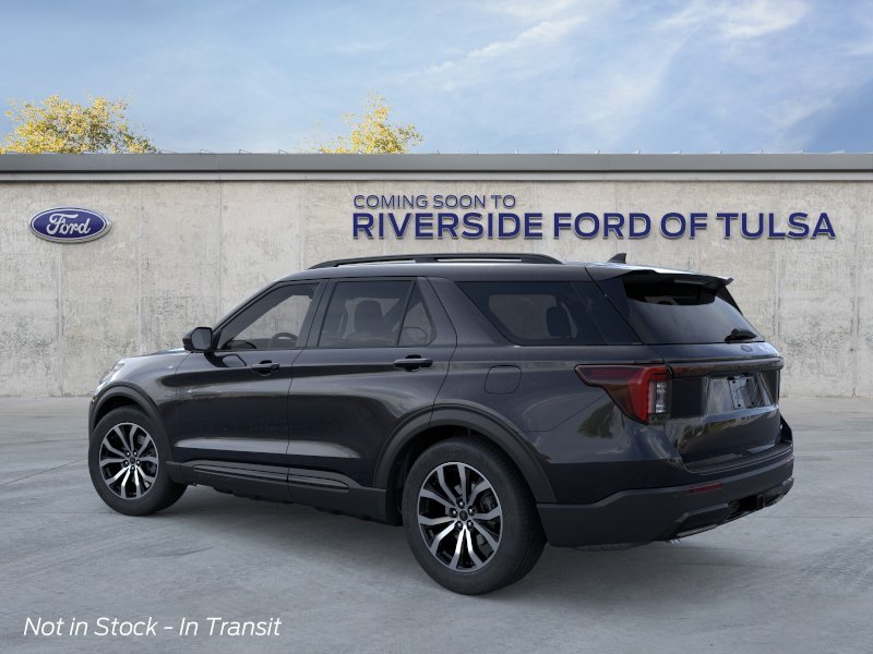 New 2026 Agate Black Metallic Ford ST-Line image 5