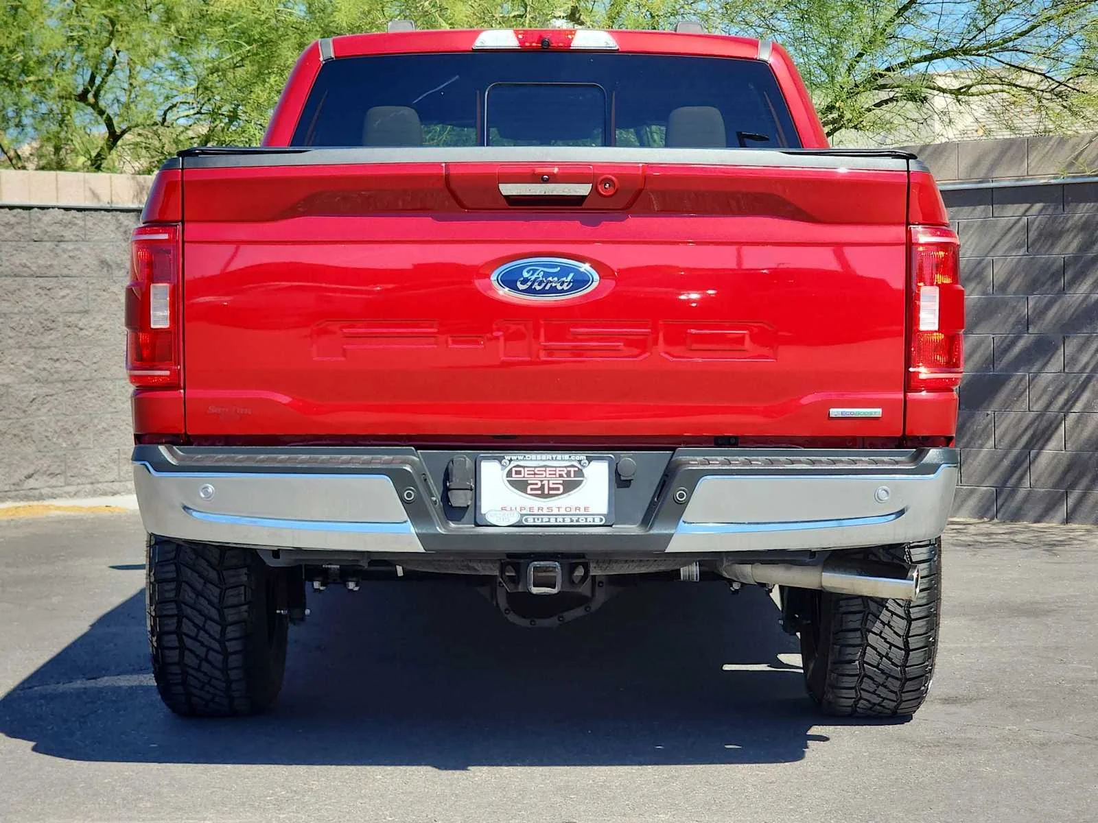 Used 2022 Rapid Red Metallic Tinted Clearcoat Ford XLT image 7