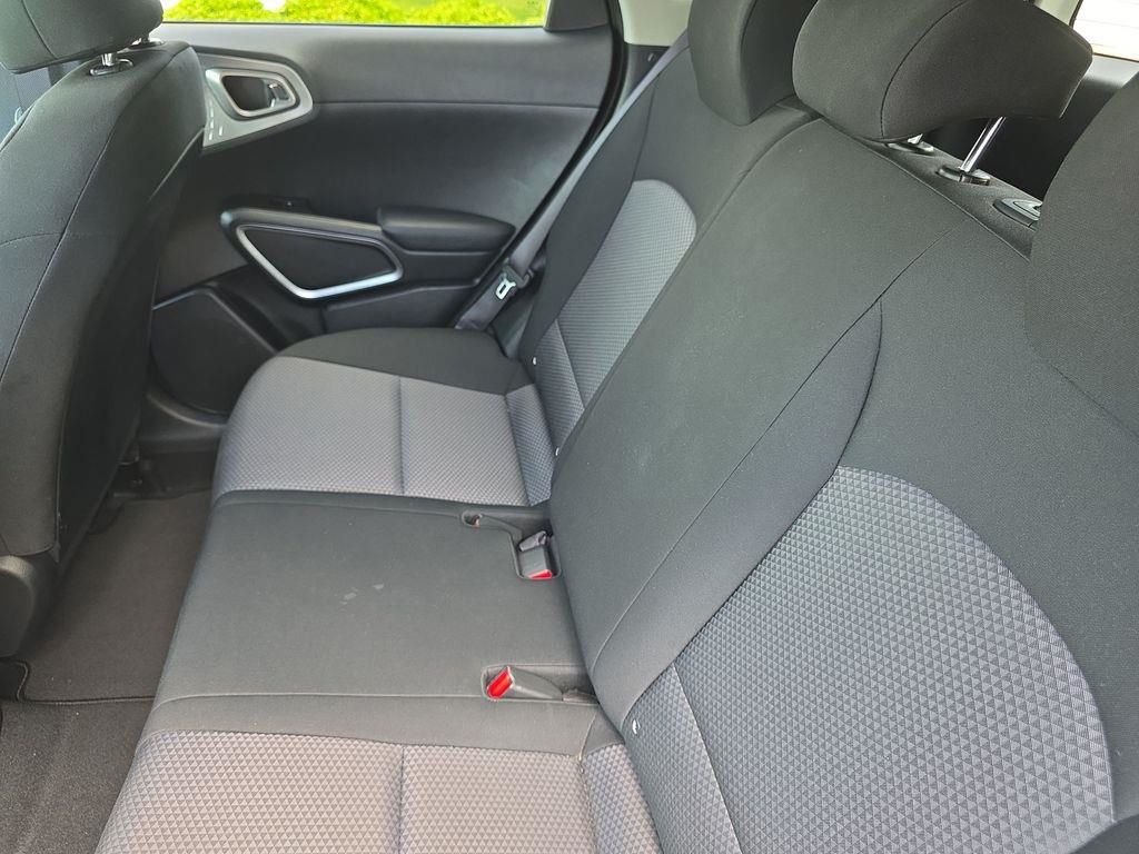 2025 Kia Soul LX - Photo 19