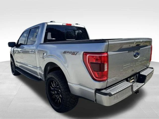 Used 2021 Silver Ford XLT image 5