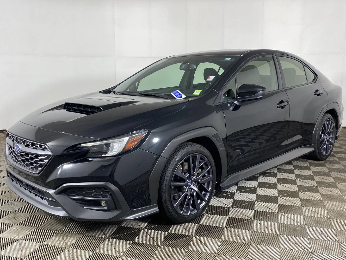 Used 2023 Crystal Black Silica Subaru Premium image 9