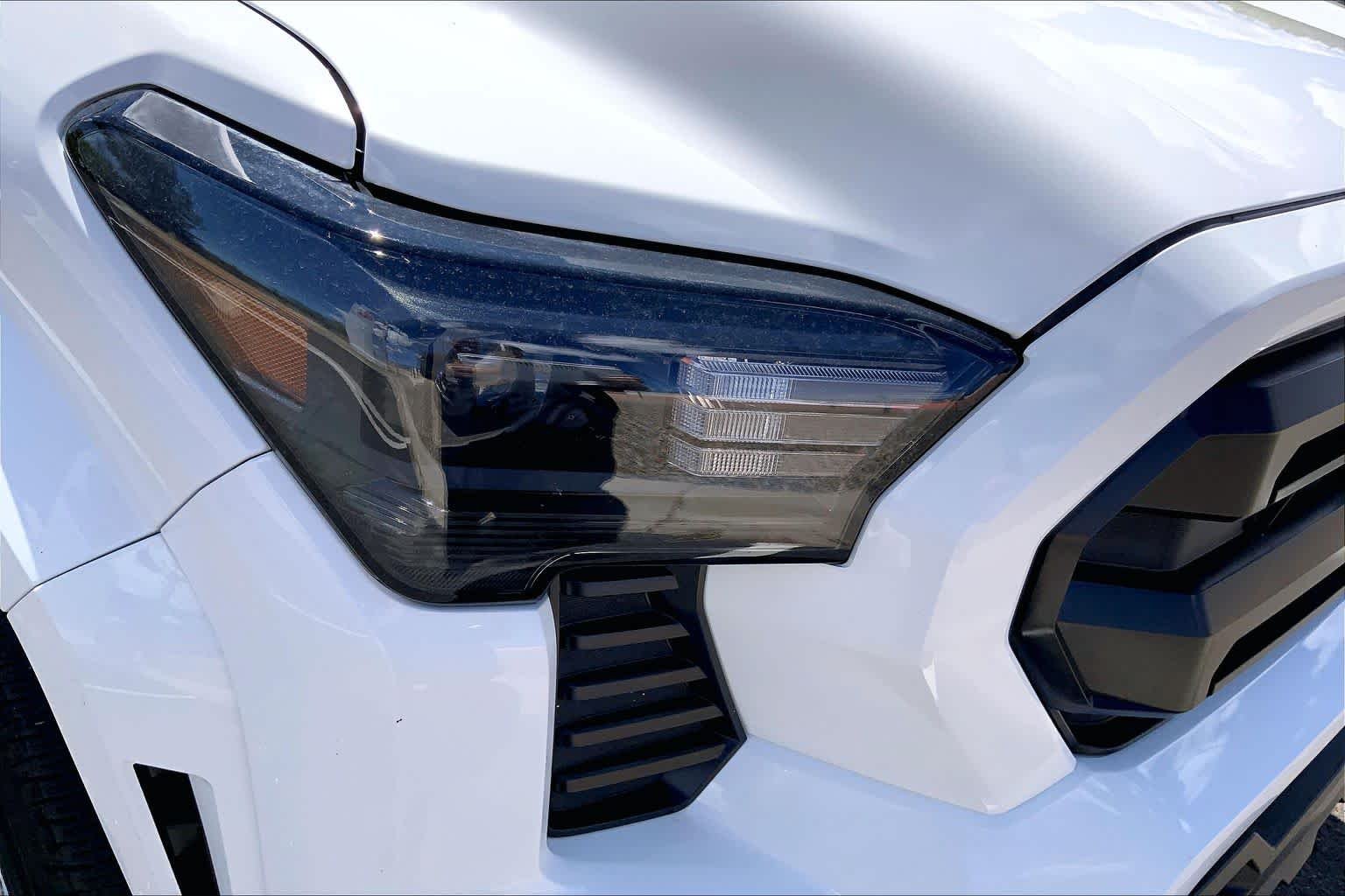 Used 2026 Ice Cap Toyota SR5 image 24