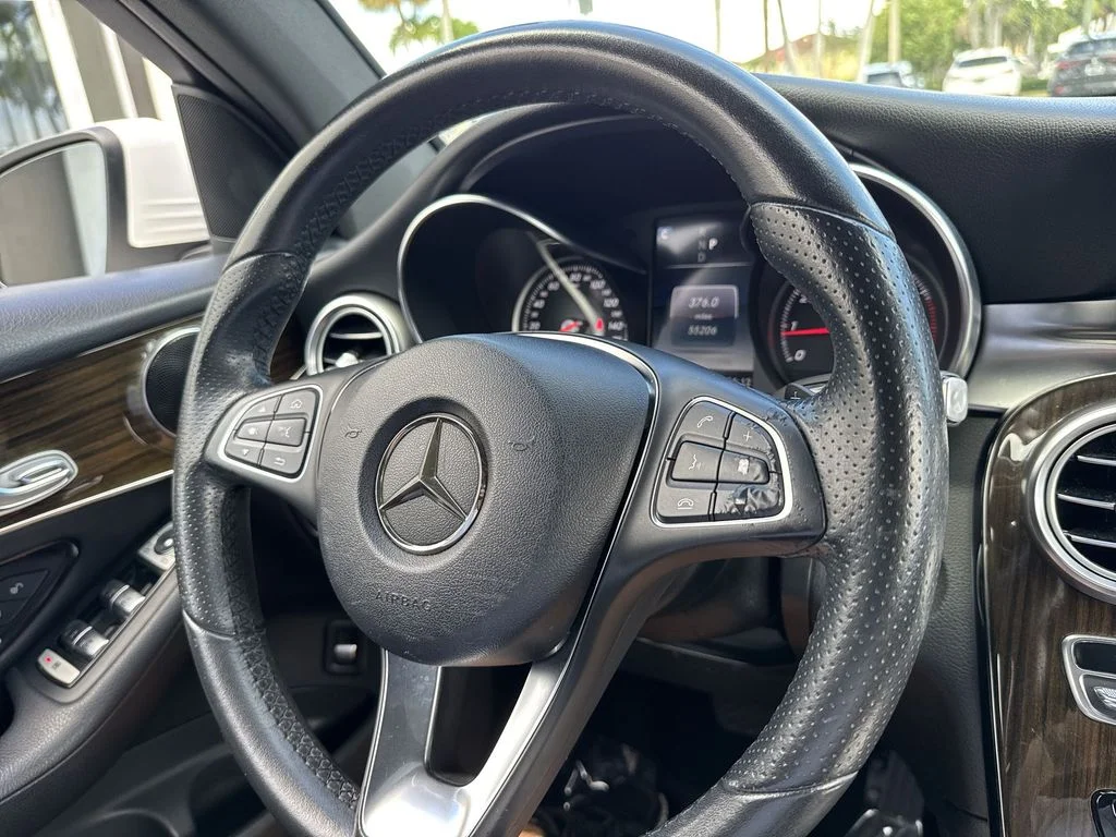 Used 2018 Polar White Mercedes-Benz GLC 300 image 55