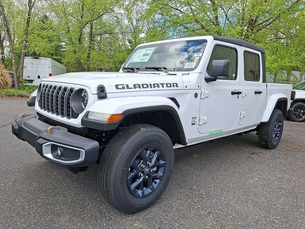 New 2026 Bright White Clear-Coat Exterior Paint Jeep 85th Anniversary Edition image 2