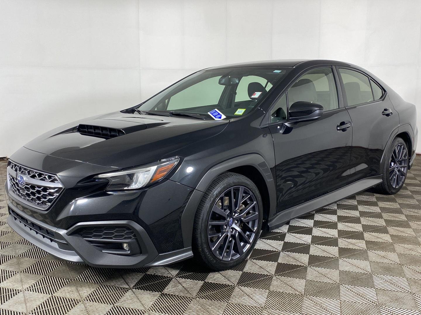 Used 2023 Crystal Black Silica Subaru Premium image 9