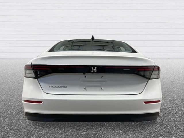 New 2026 Platinum White Pearl Honda SE image 5