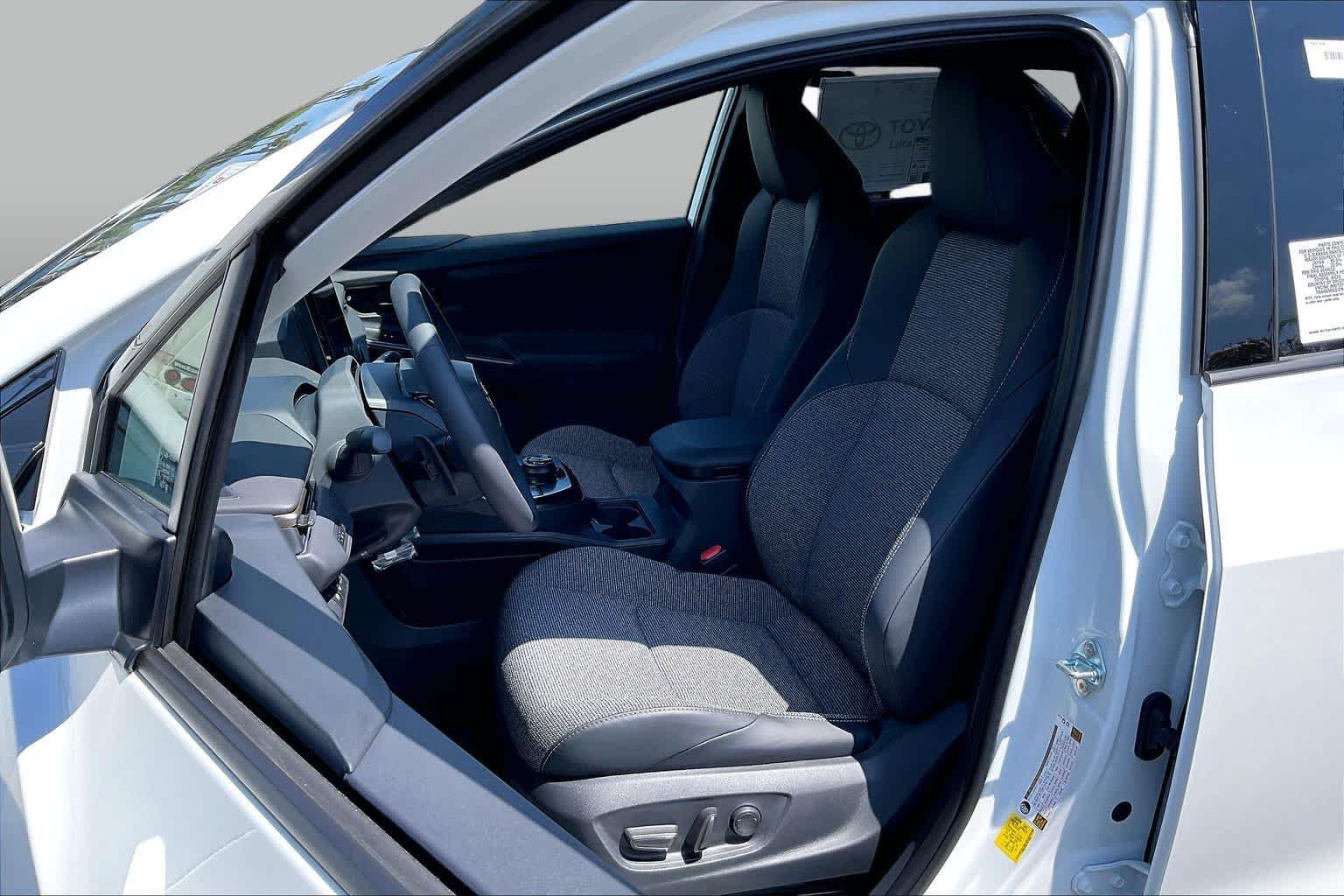 New 2026 Wind Chill Pearl Toyota XLE image 9
