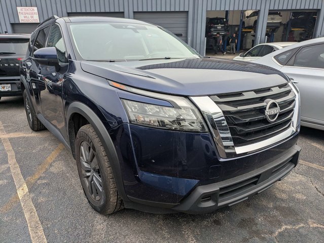 2025 Nissan Pathfinder SV