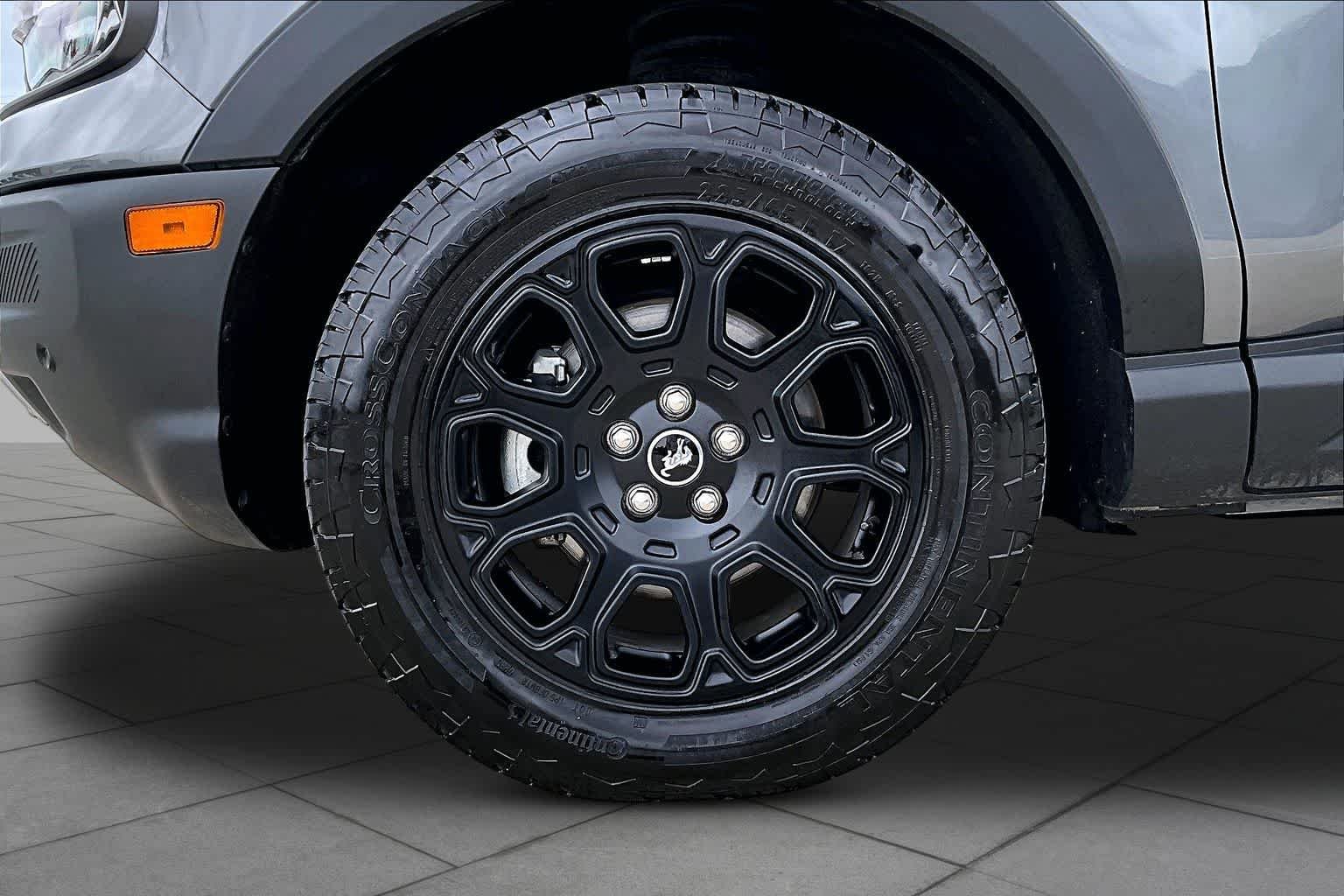 Used 2025 Carbonized Gray Metallic Ford Badlands image 10