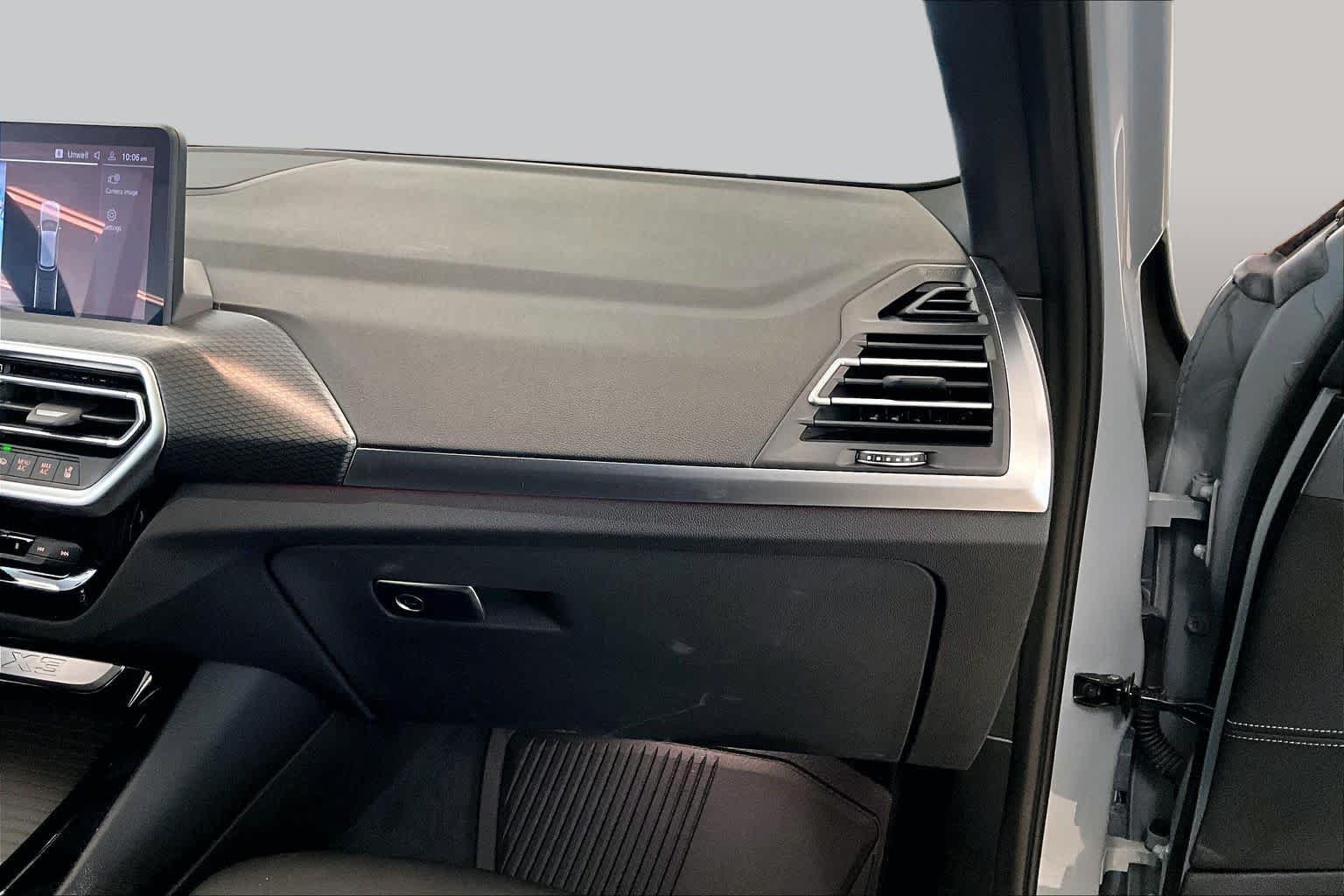 Used 2023 Brooklyn Grey Metallic BMW sDrive30i image 17