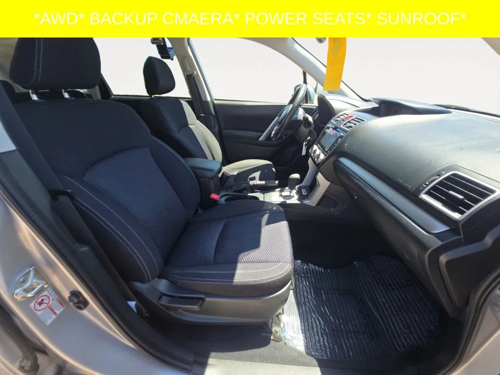 Used 2018 Silver Subaru 2.5i Premium image 16