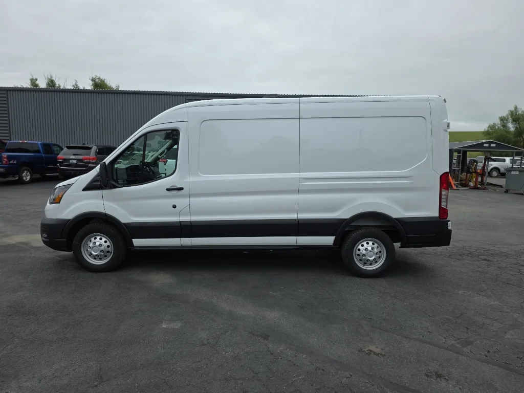 New 2026 Oxford White Ford Cargo Van image 11
