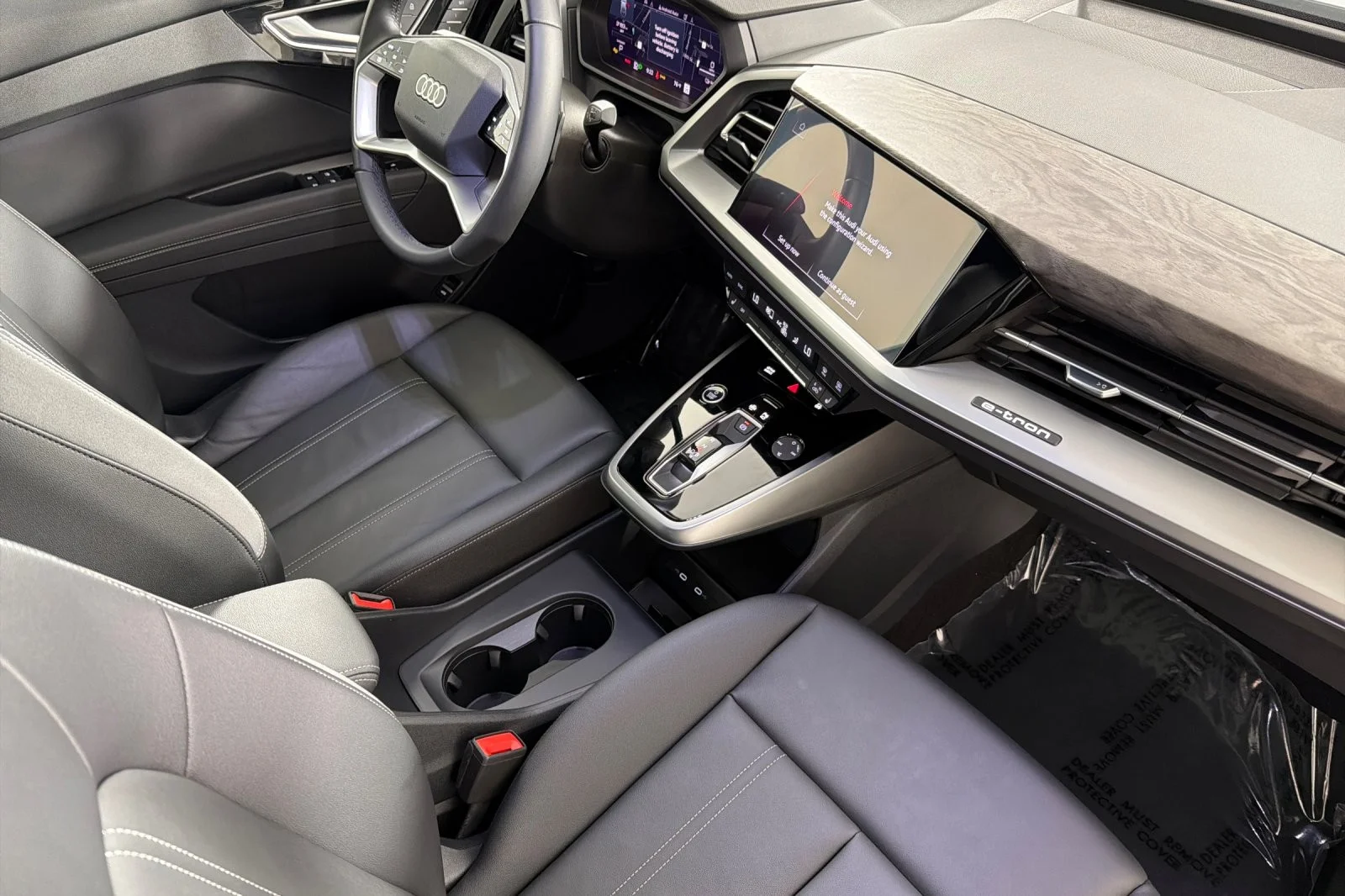 2025 Audi Q4 e-tron Premium - Photo 14