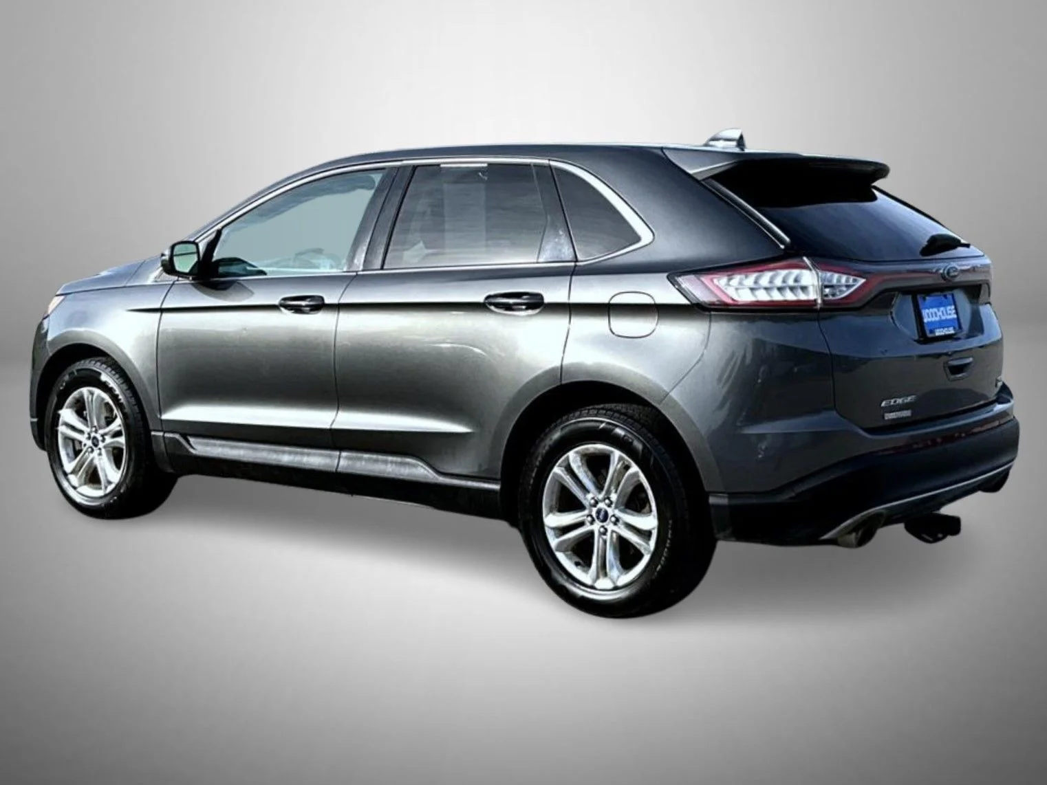 Used 2016 Gray Ford SEL image 7