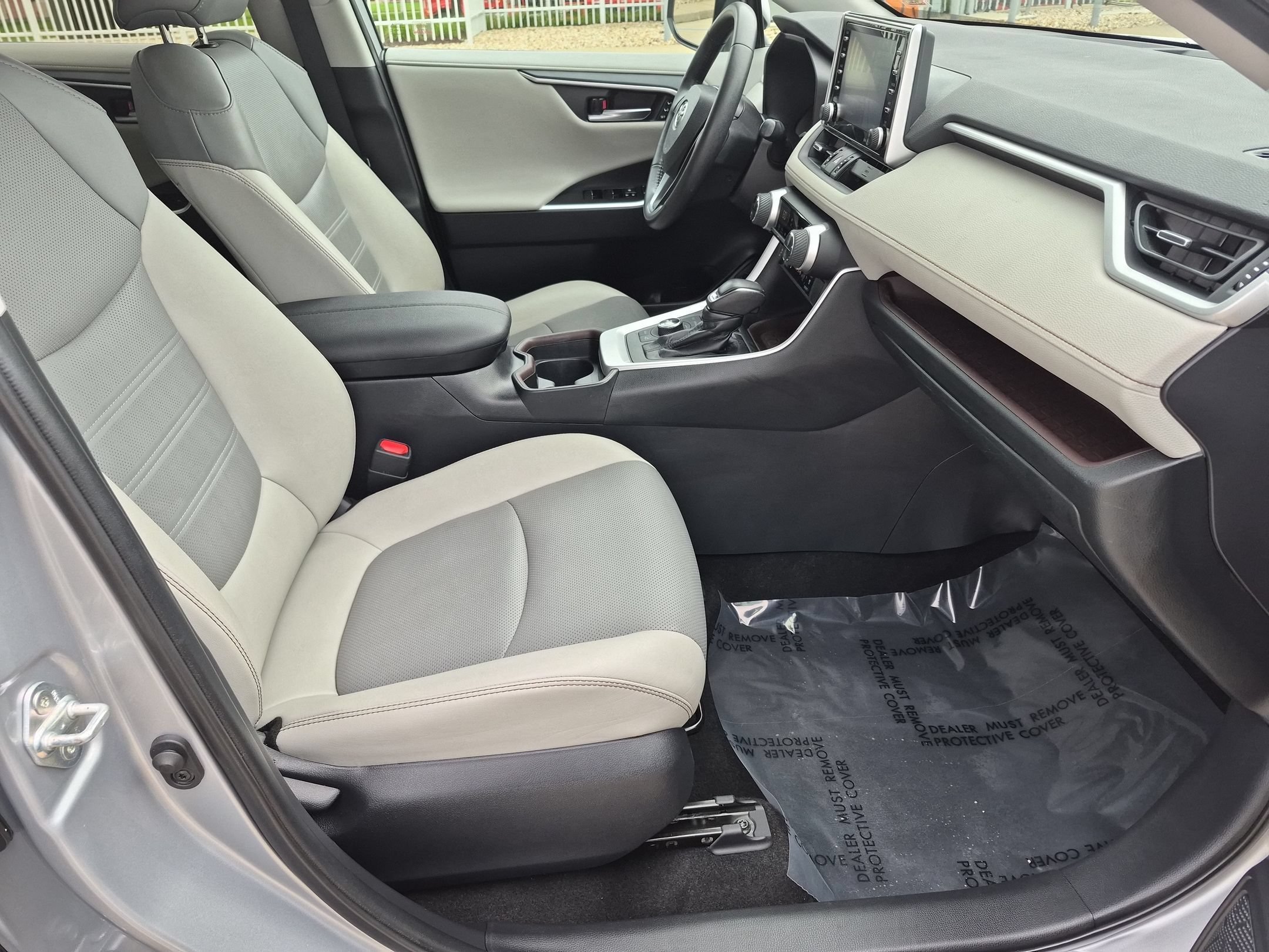 Used 2019 Silver Sky Metallic Toyota Limited AWD image 33