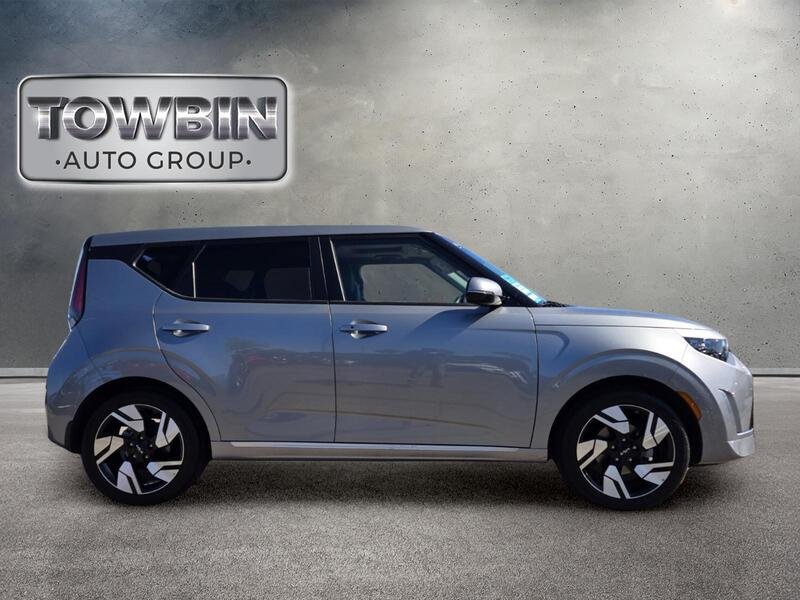 Used 2025 Gray Kia GT-Line image 3