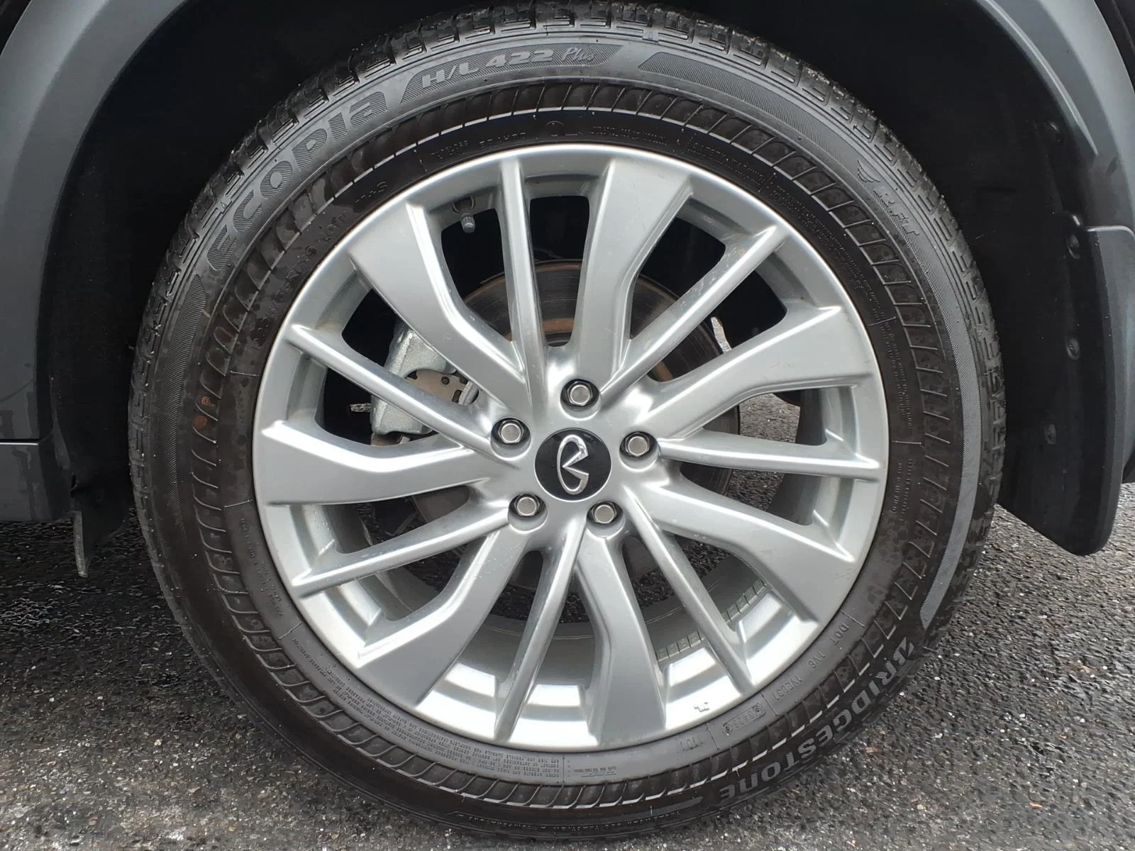 Certified Used 2024 Black INFINITI LUXE image 10