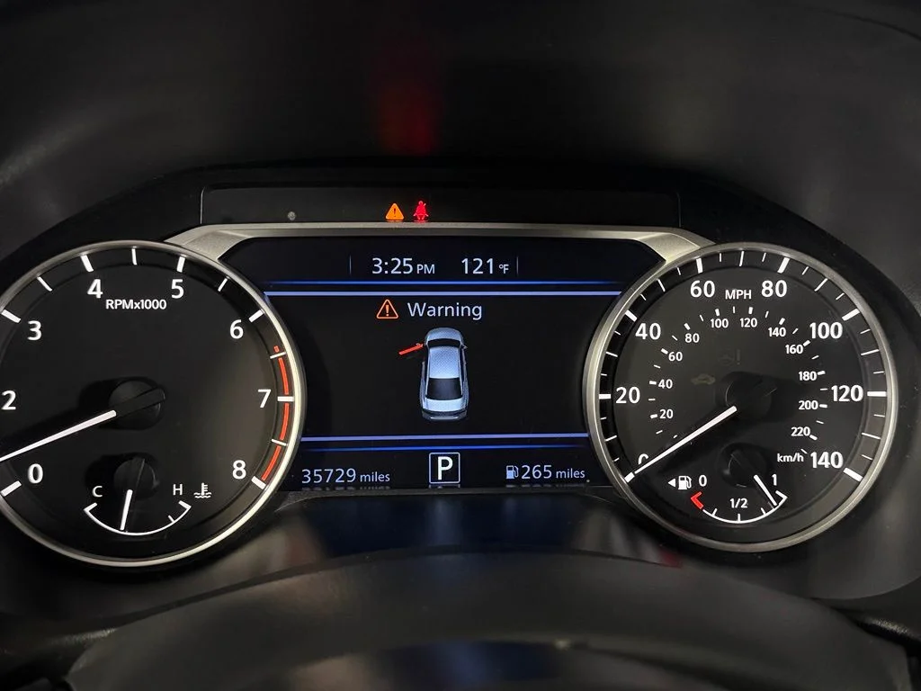 2025 Nissan Altima SV - Photo 16
