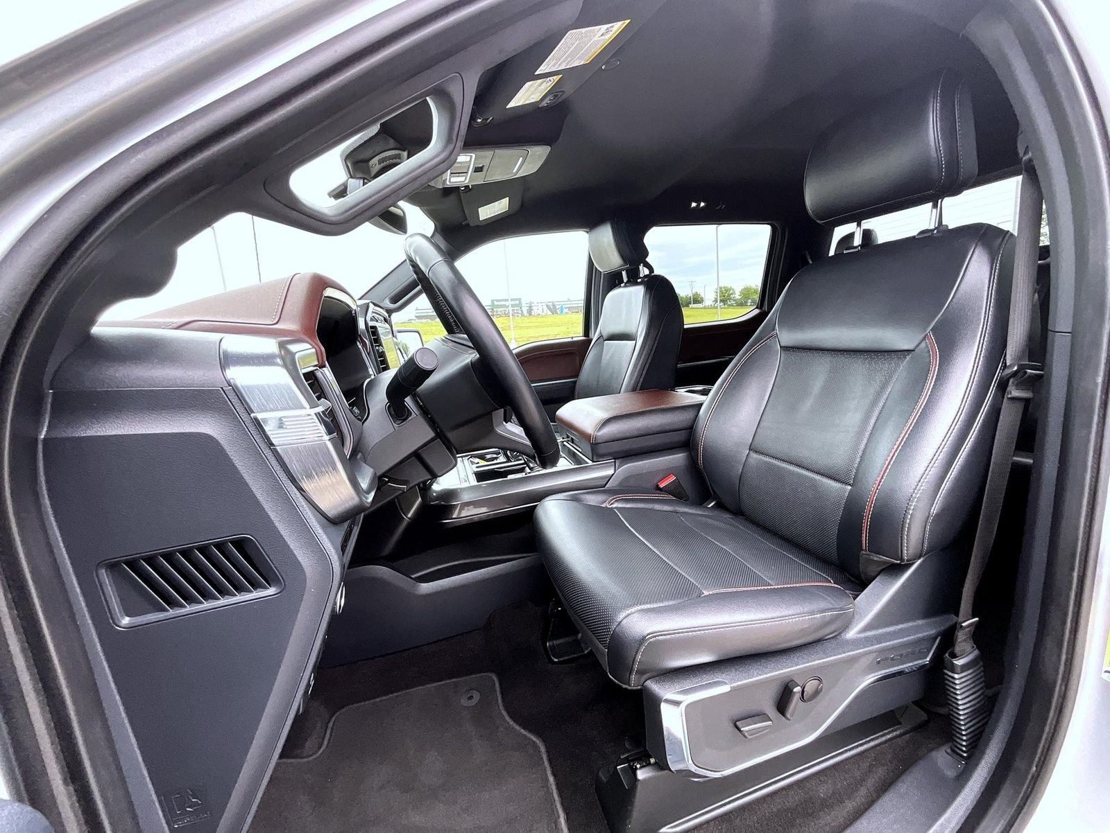 Used 2023 Silver Ford Lariat image 10