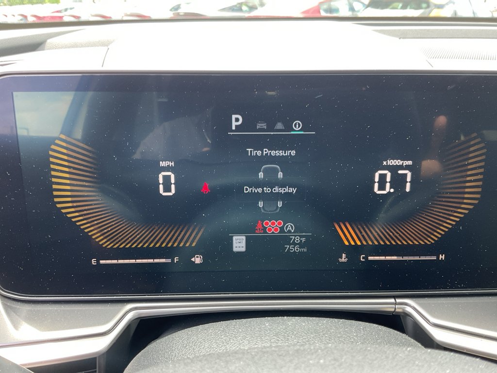 Used 2026 Whi Kia LX image 20
