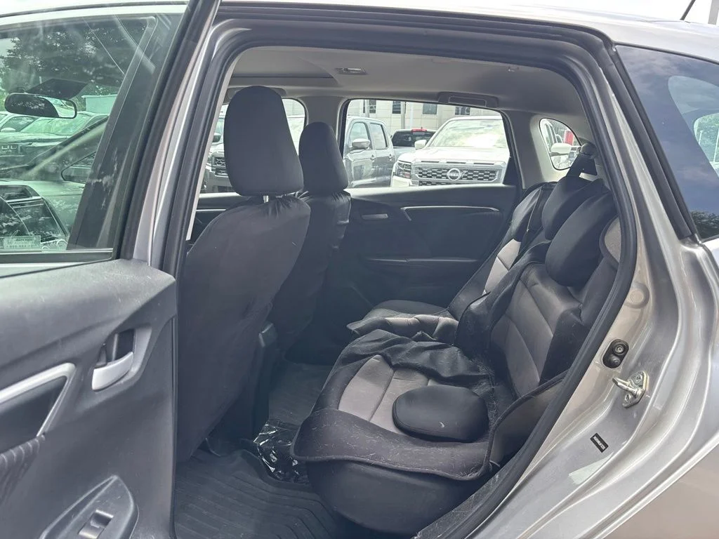 Used 2020 Silver Honda EX image 13