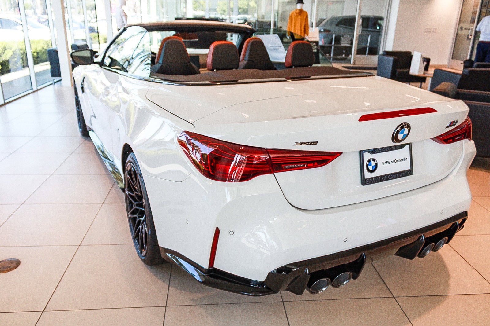 New 2027 Alpine White BMW Competition xDrive image 4