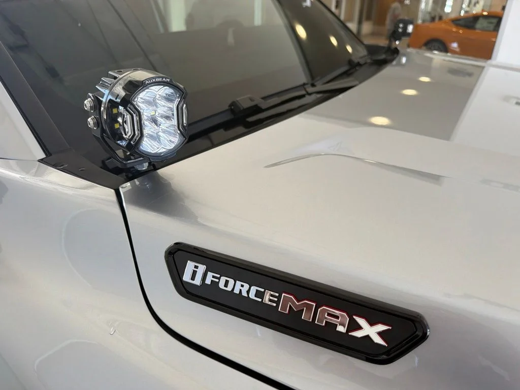 Used 2025 Cutting Edge Toyota Platinum image 7