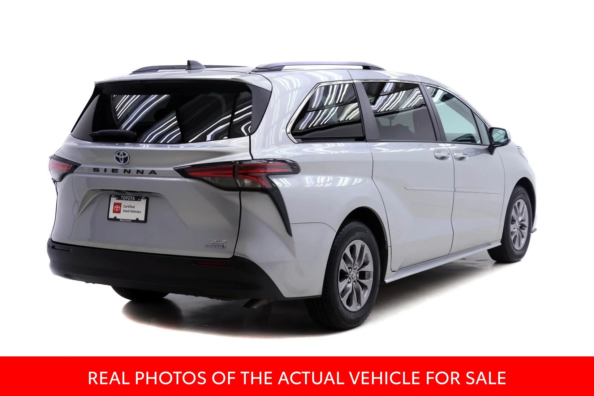 Certified Used 2022 Silver Toyota XLE image 2