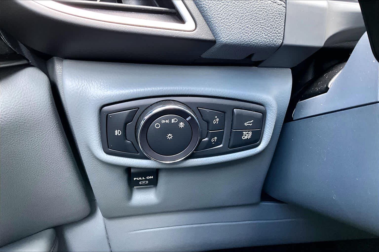 Used 2020 Silver Radiance Lincoln Reserve image 33