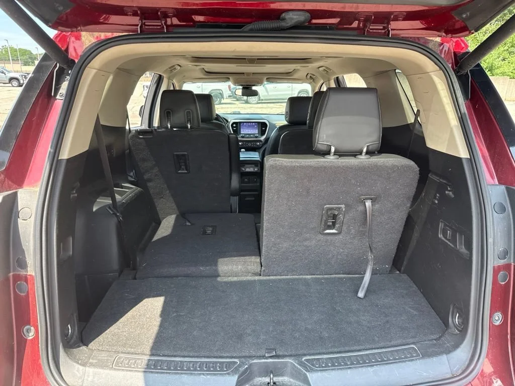 Used 2017 CRIMSON RED TINTCOAT GMC Denali image 9