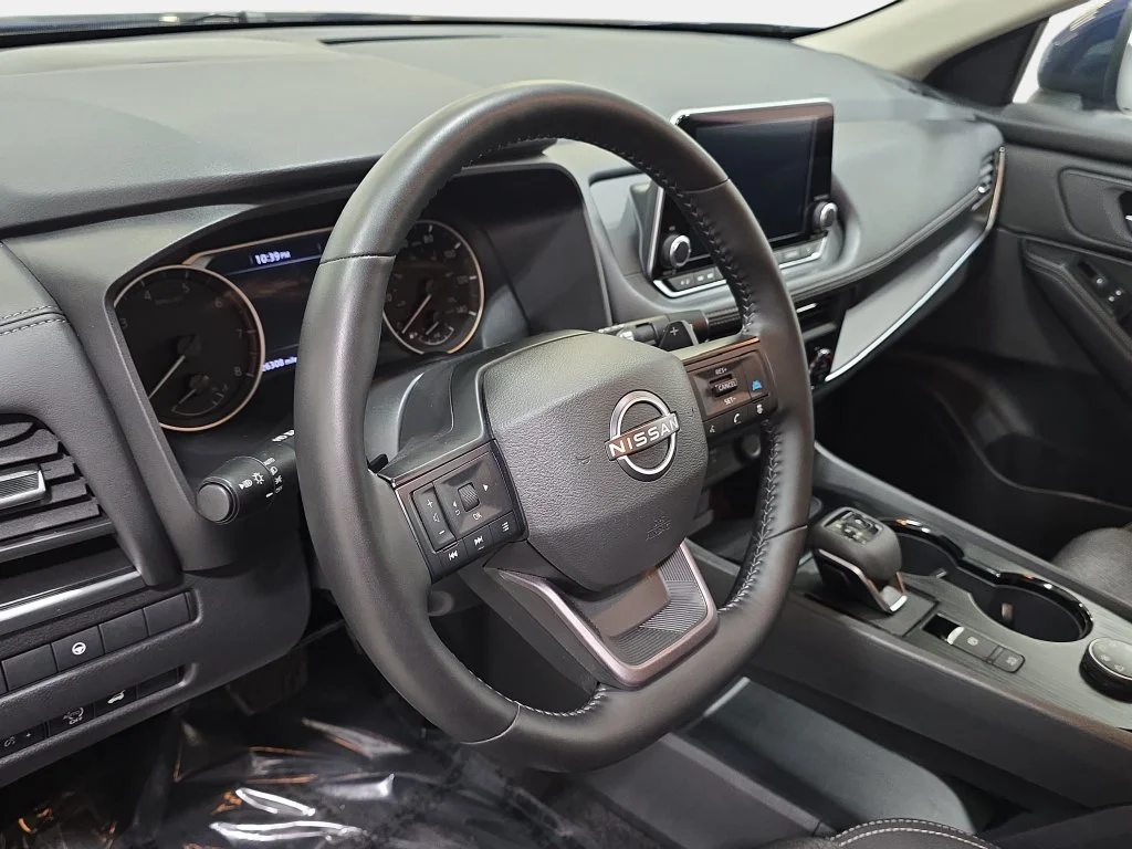 Used 2026 Blue Nissan SV image 14