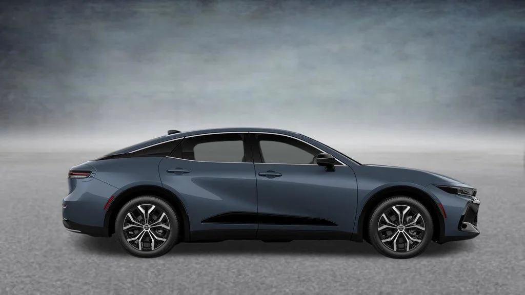 New 2027 White Toyota XLE image 53