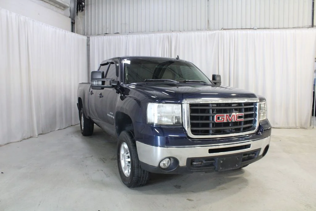 Used 2009 Blue GMC SLT image 35