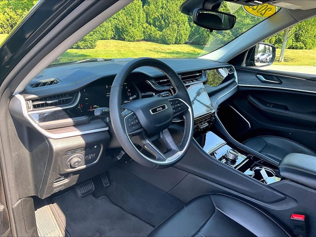 Used 2023 Black Jeep 4xe image 8