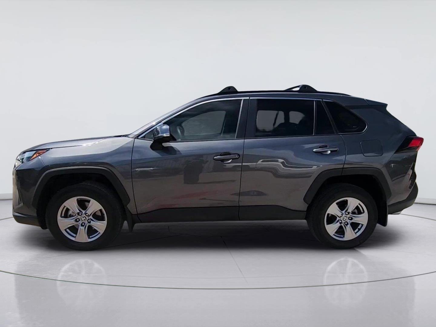 2023 Toyota RAV4 XLE - Photo 26