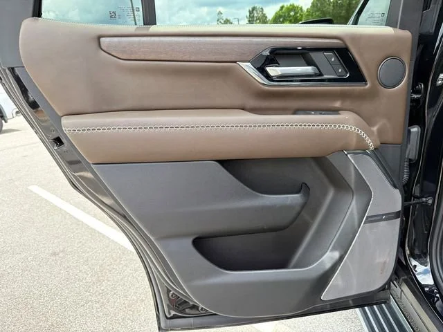Used 2025 Onyx Black GMC Denali Ultimate image 22