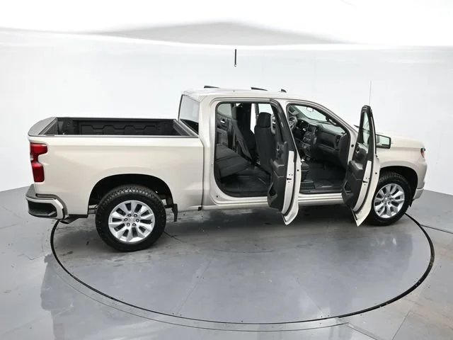 Used 2026 White Sands Chevrolet Custom image 42