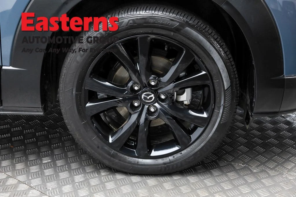Used 2024 Gray Mazda 2.5 S Carbon Edition image 33