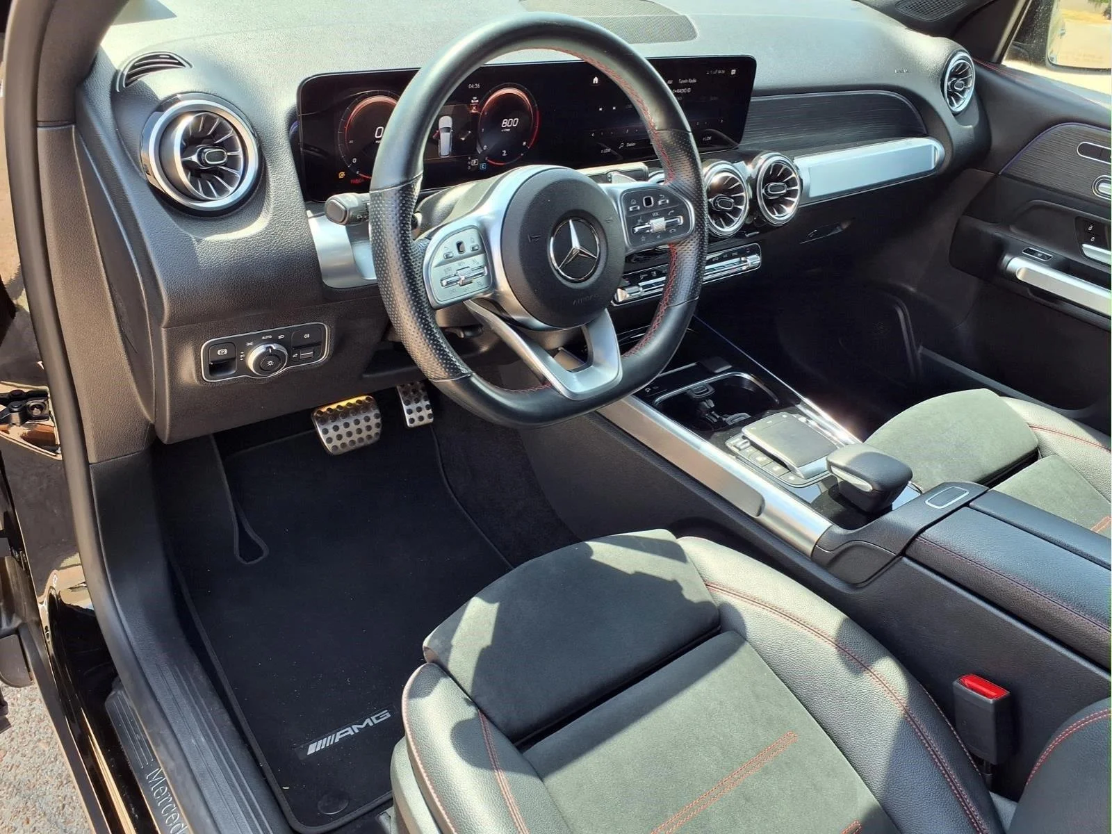 Used 2023 Night Black Mercedes-Benz GLB 250 image 18
