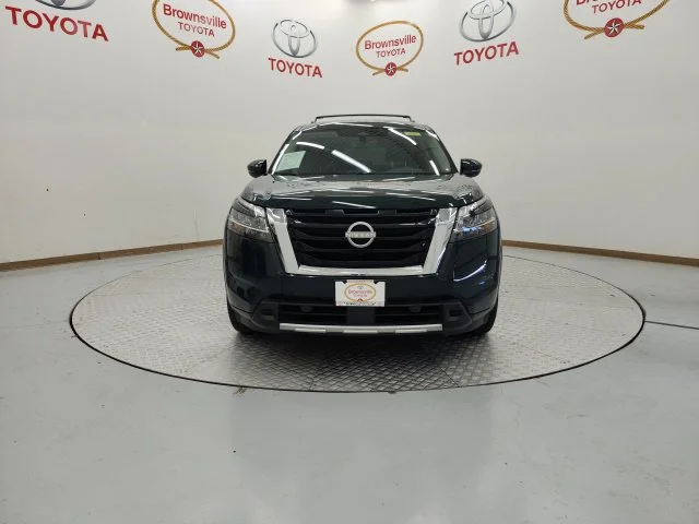 Used 2024 Black Nissan SL image 4