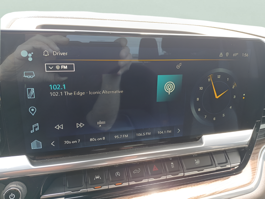 Used 2022 Blue Chevrolet LT image 19