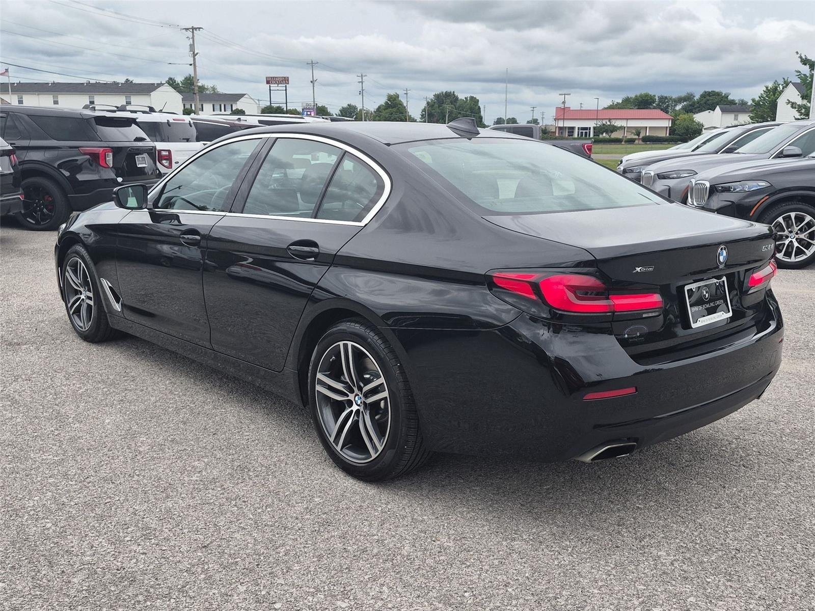 Used 2023 Black Sapphire Metallic BMW xDrive image 3