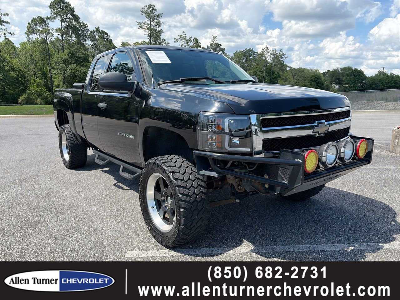 2011 Chevrolet Silverado 1500 LT 4X4 Extended Cab MWB's photo