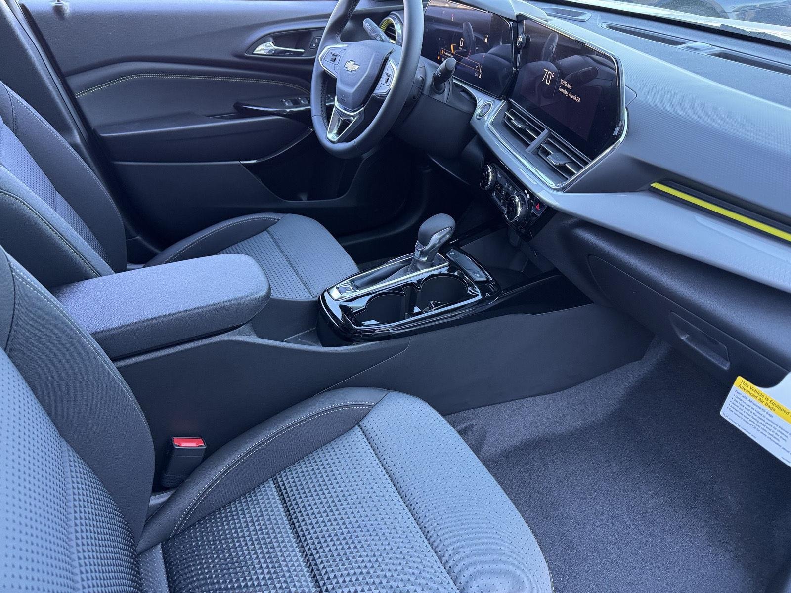 2026 Chevrolet Trax LT - Photo 21