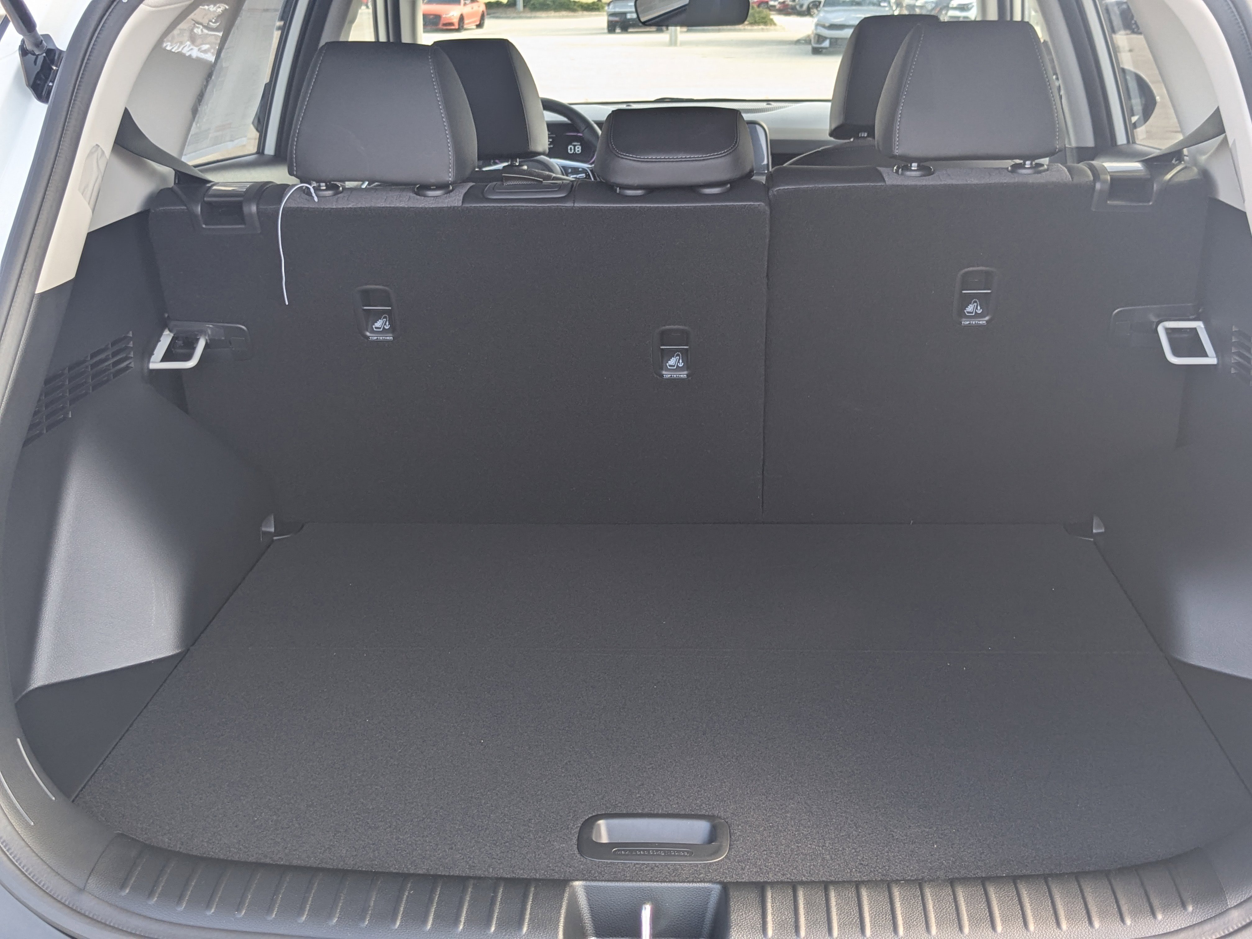 New 2026 Snow White Pearl Kia S image 14