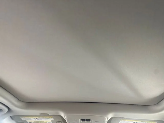 Used 2019 Red Buick Essence image 33