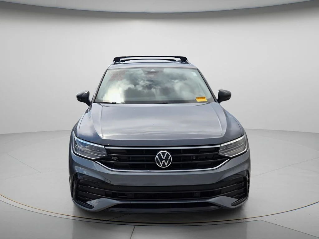 Used 2023 Gray Volkswagen 2.0T SE R-Line Black image 3
