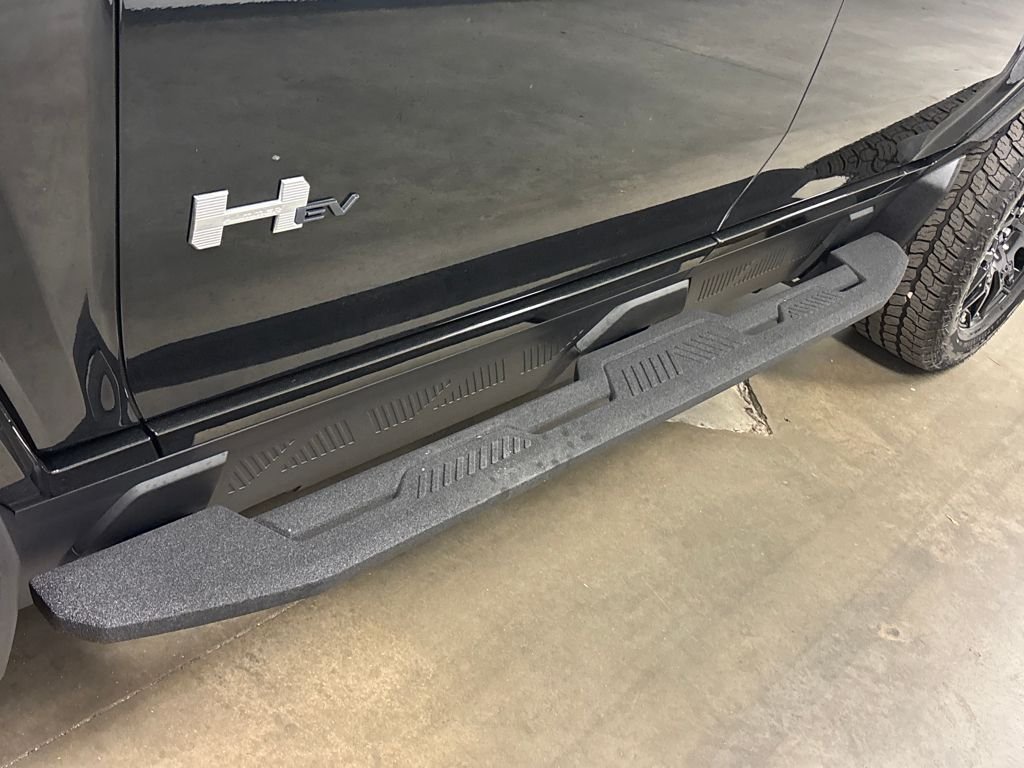 Used 2026 Black GMC 2X image 11