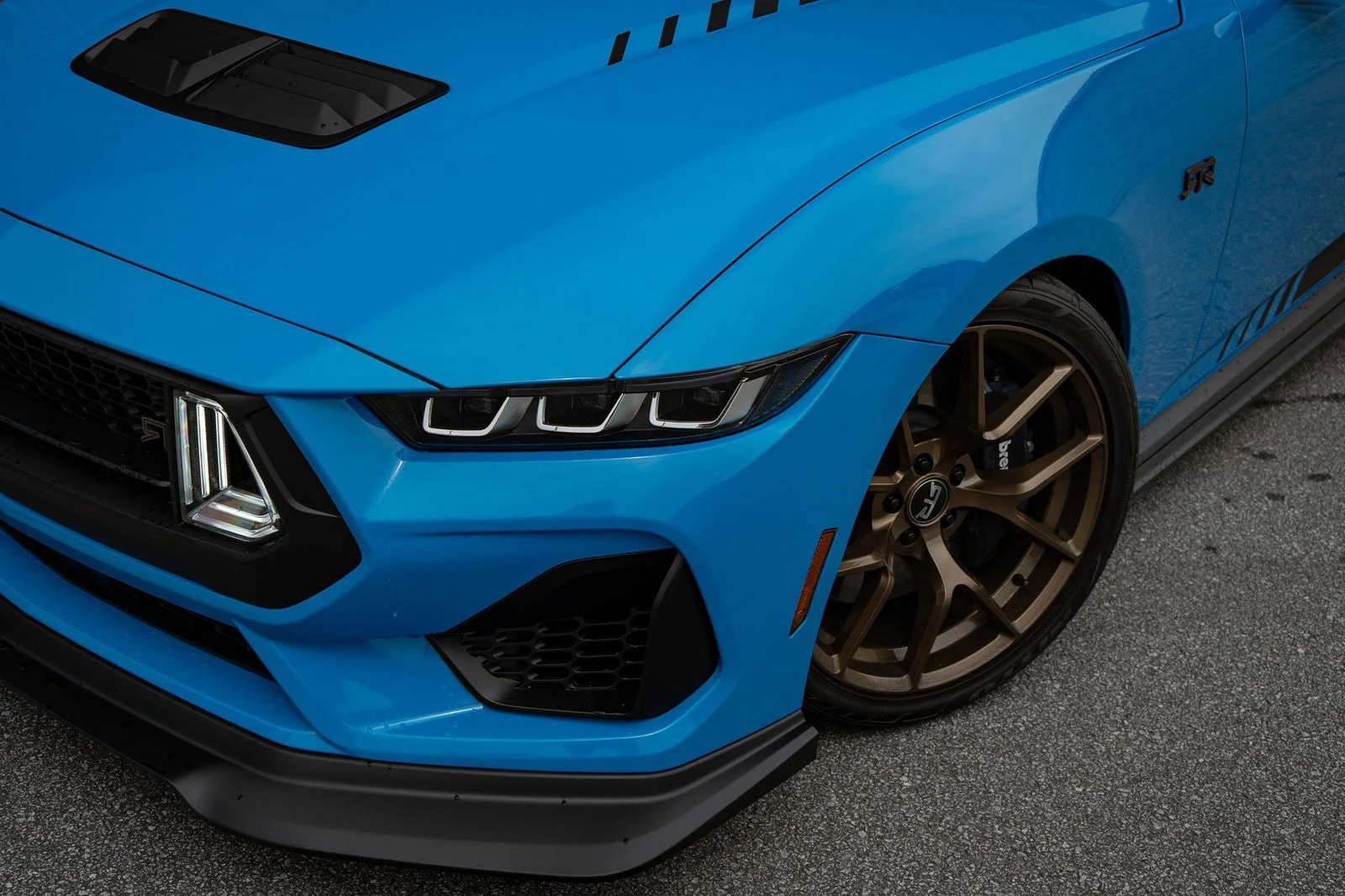 Used 2025 Grabber Blue Ford GT Premium with RTR Spec 3 Package image 5